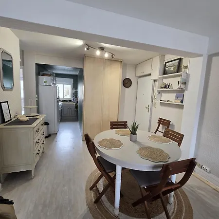 Bel Plein Centre A 200 M De La *